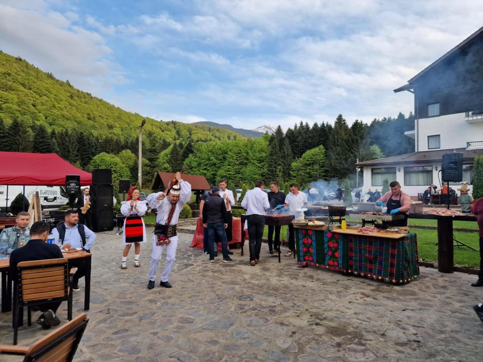 Hotel Miruna Sîmbăta de Sus Esterno foto