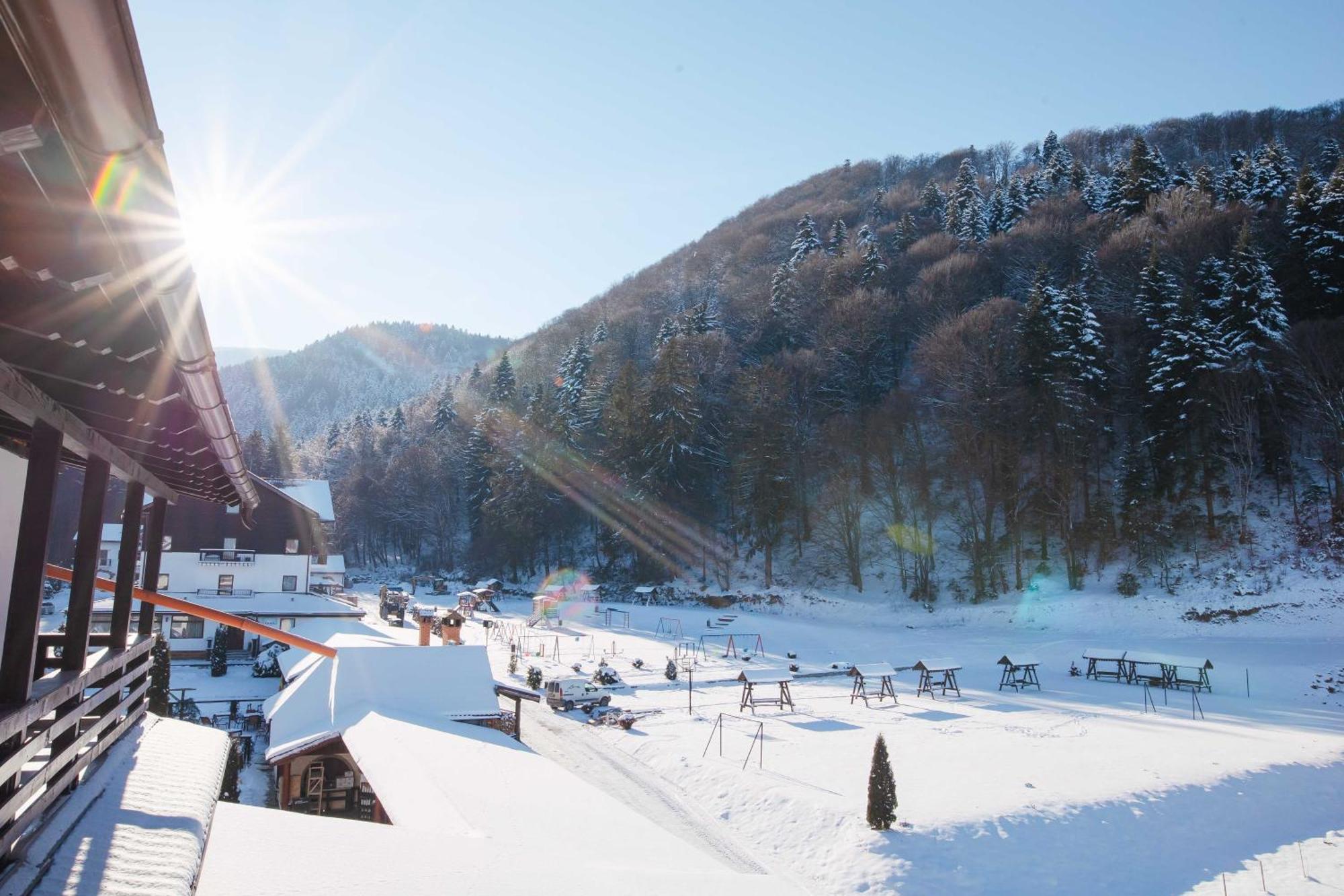 Hotel Miruna Sîmbăta de Sus Esterno foto
