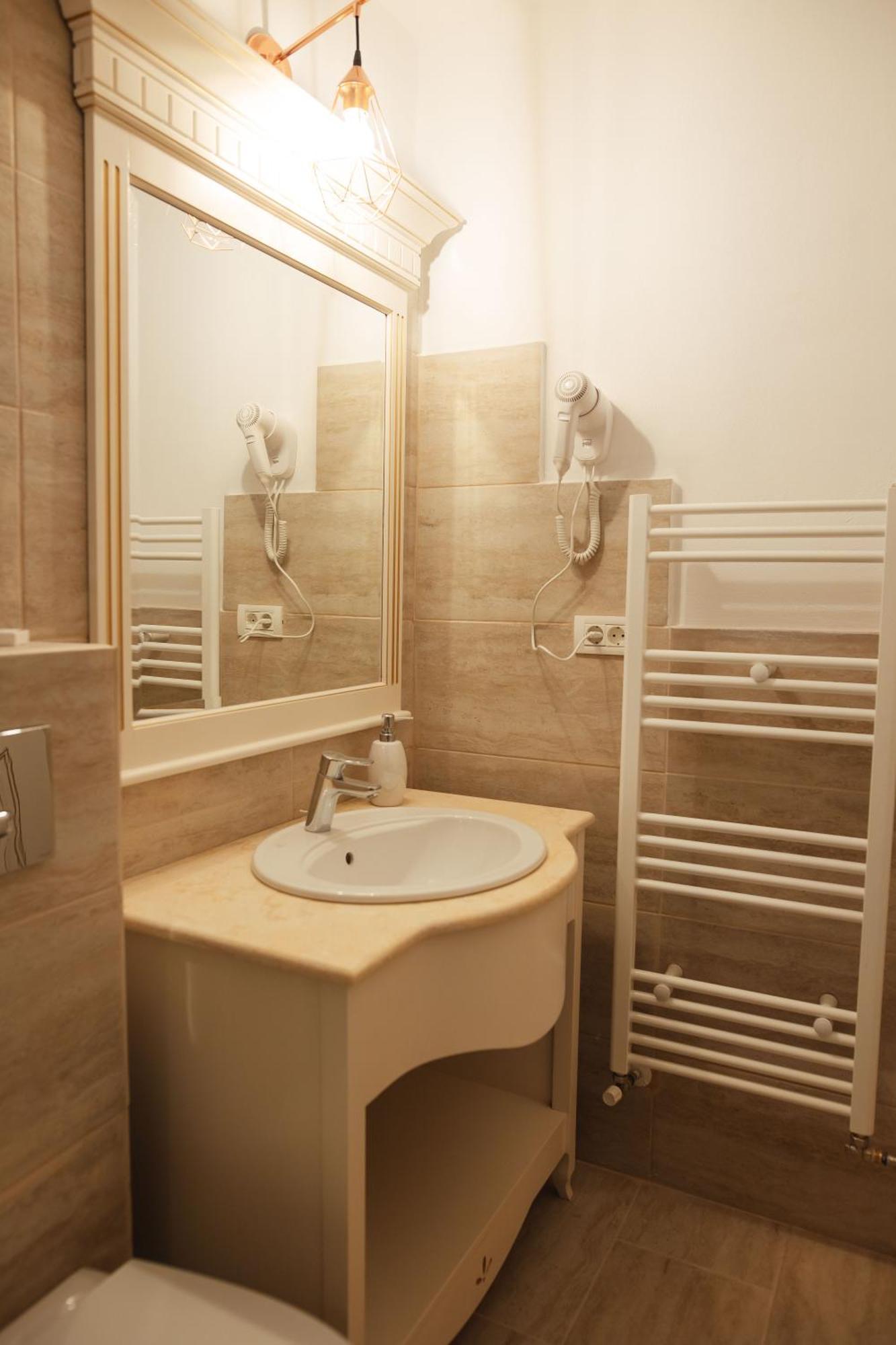 Hotel Miruna Sîmbăta de Sus Esterno foto