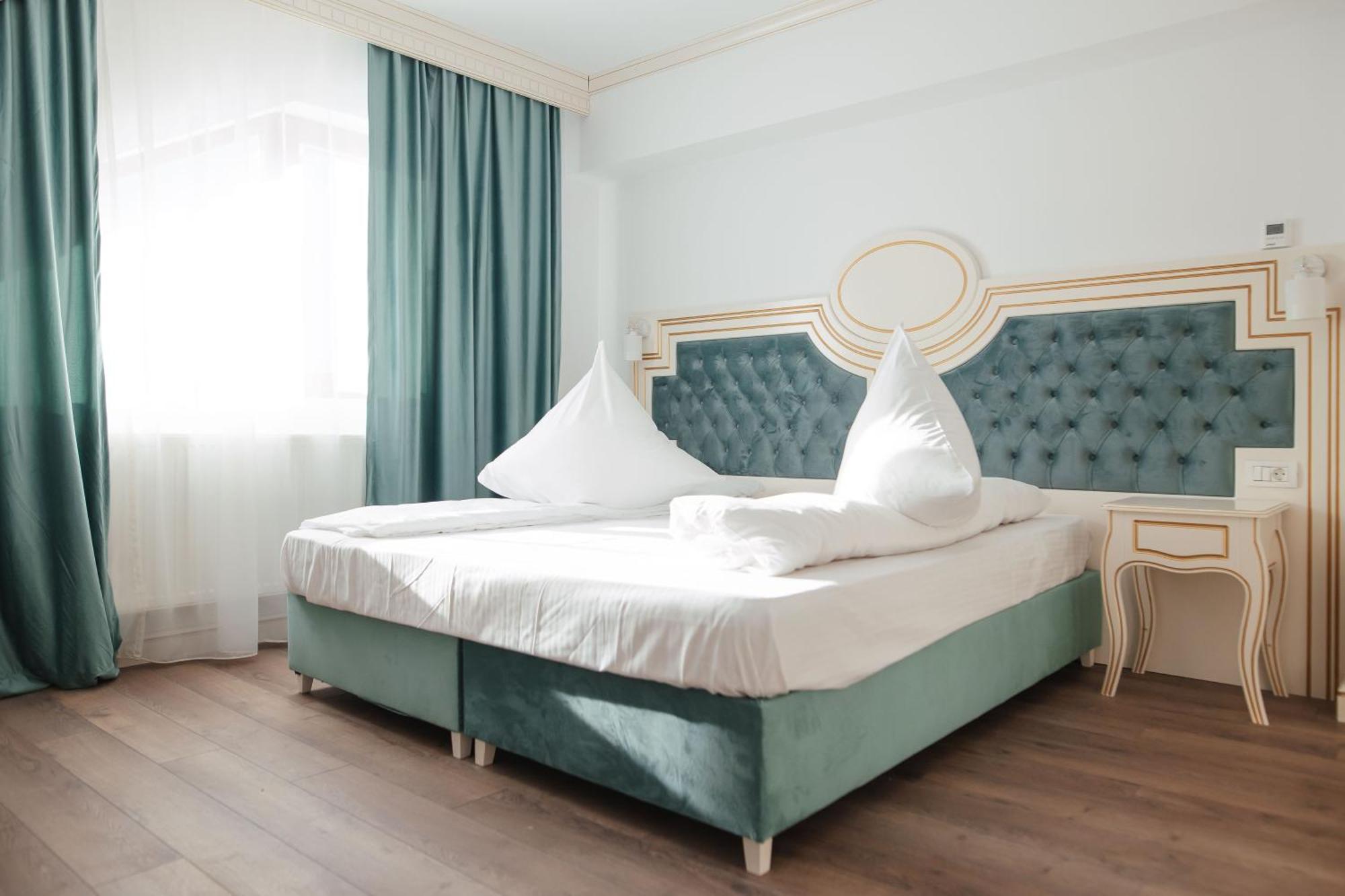 Hotel Miruna Sîmbăta de Sus Esterno foto